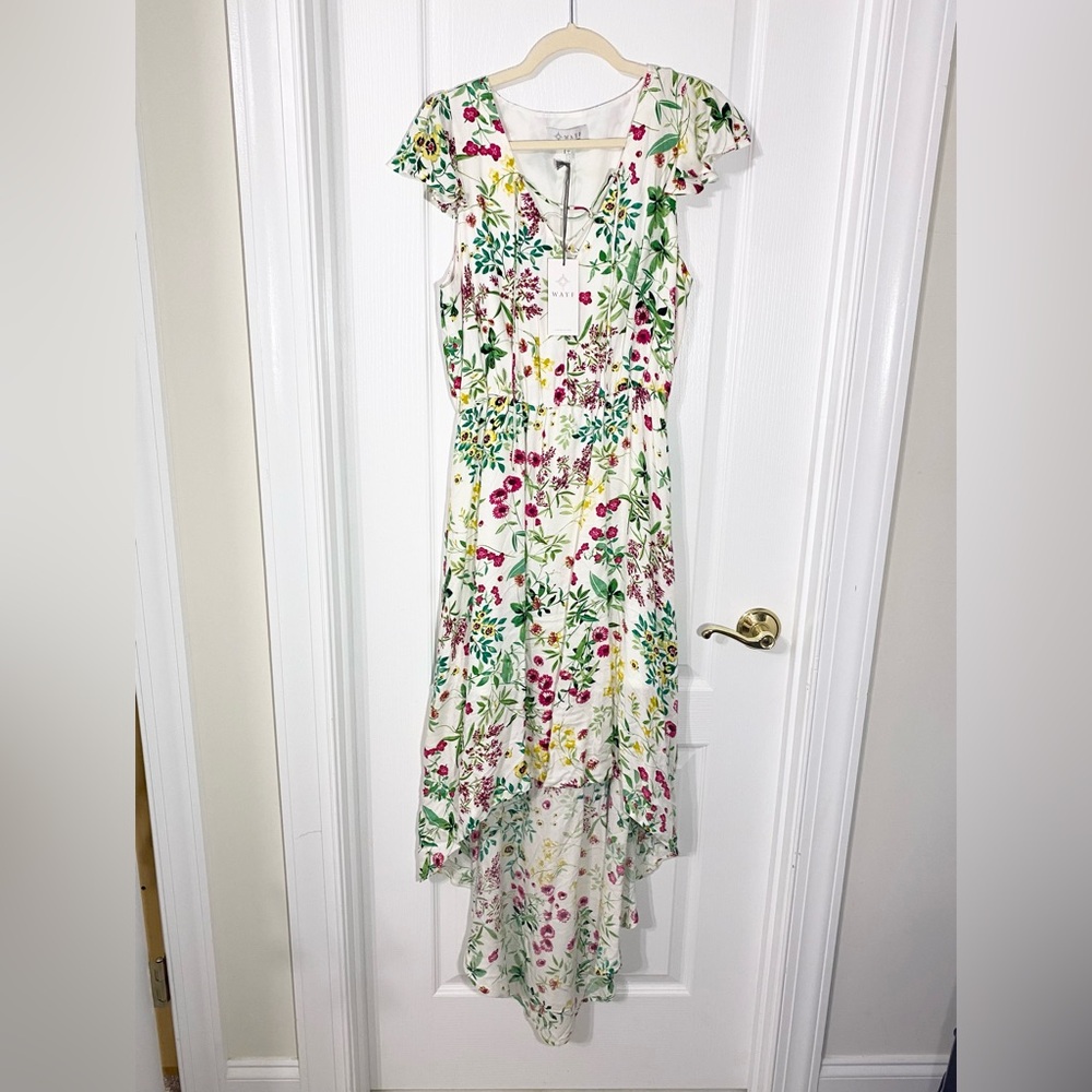 NWT WAYF Floral Lace Up V Neck Flutter Cap Sleeve Hi-Lo Maxi Dress Medium